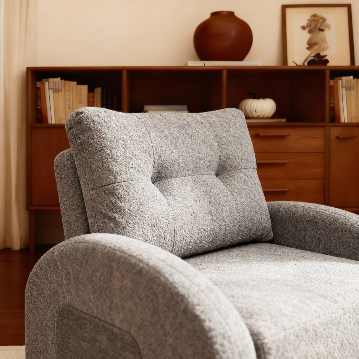 كومودو - كرسي سرير بمقعد واحد